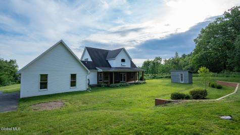 45 Stonebridge Way Poestenkill NY 12140