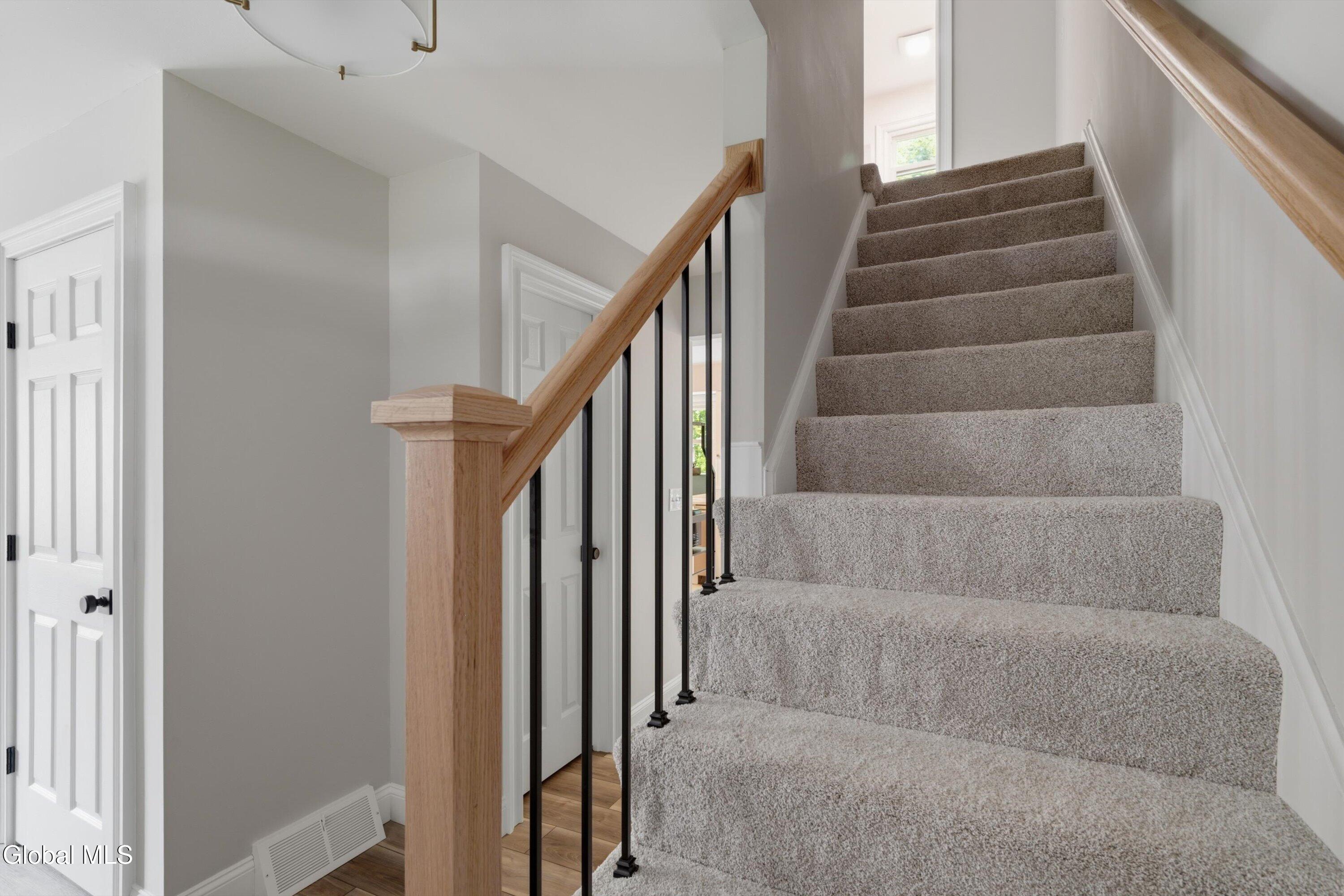 42 Gretel Terrace Ballston Lake NY 12019