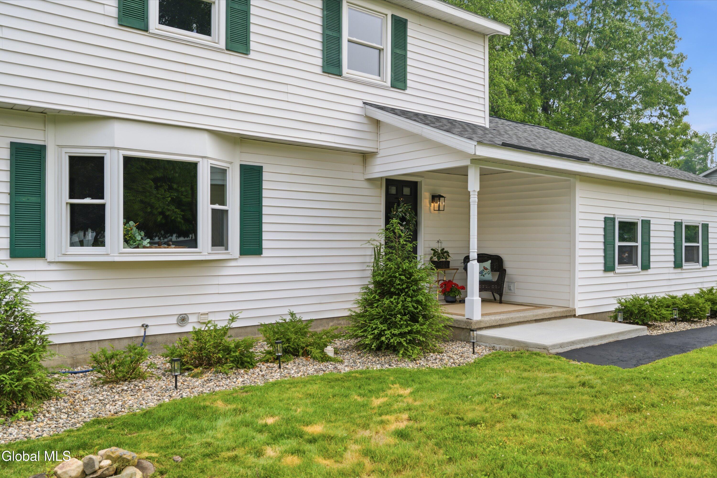 42 Gretel Terrace Ballston Lake NY 12019