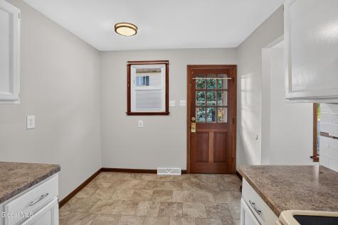 31 Massachusetts Avenue Rensselaer NY 12144