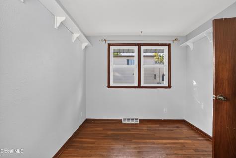 31 Massachusetts Avenue Rensselaer NY 12144
