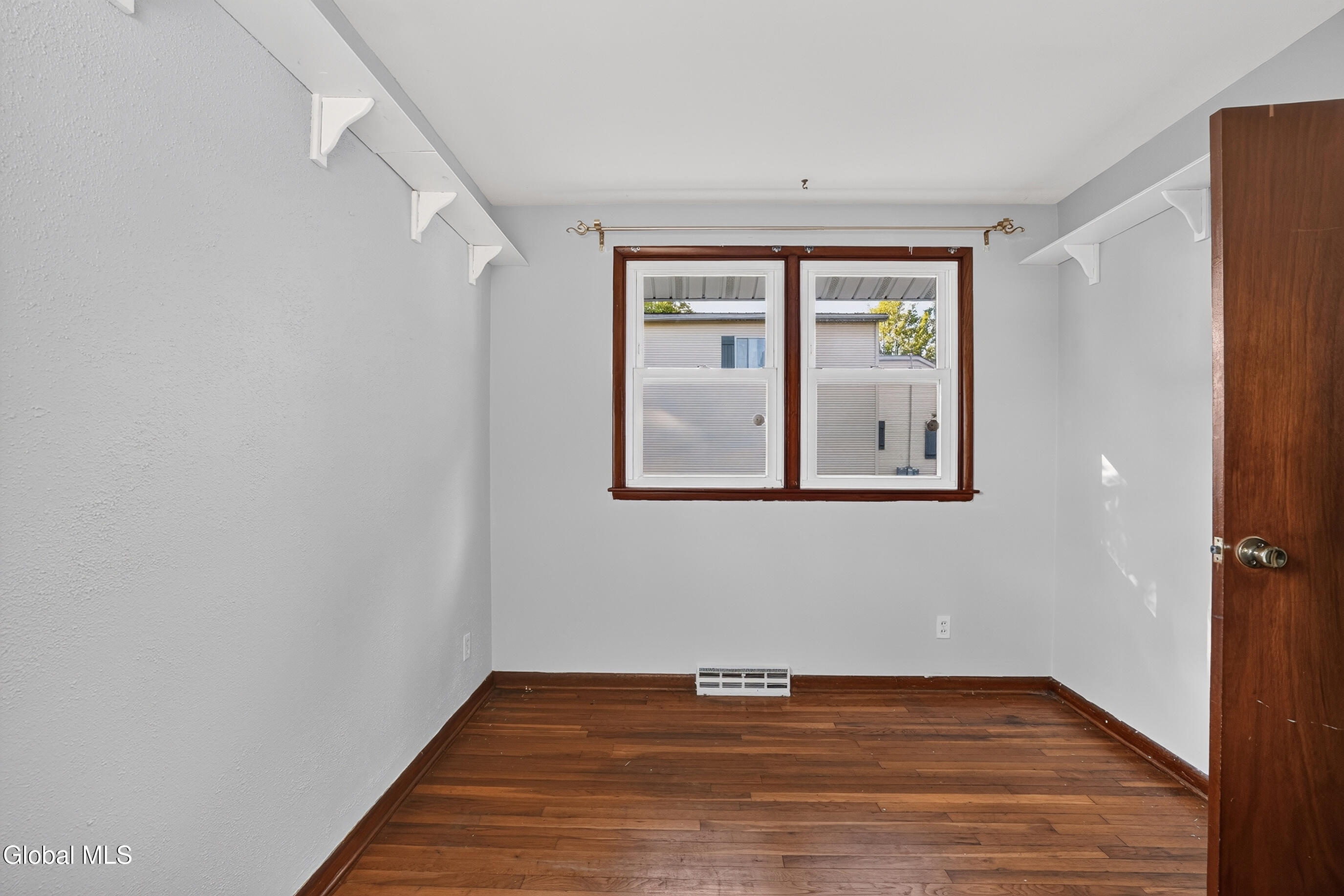 31 Massachusetts Avenue Rensselaer NY 12144
