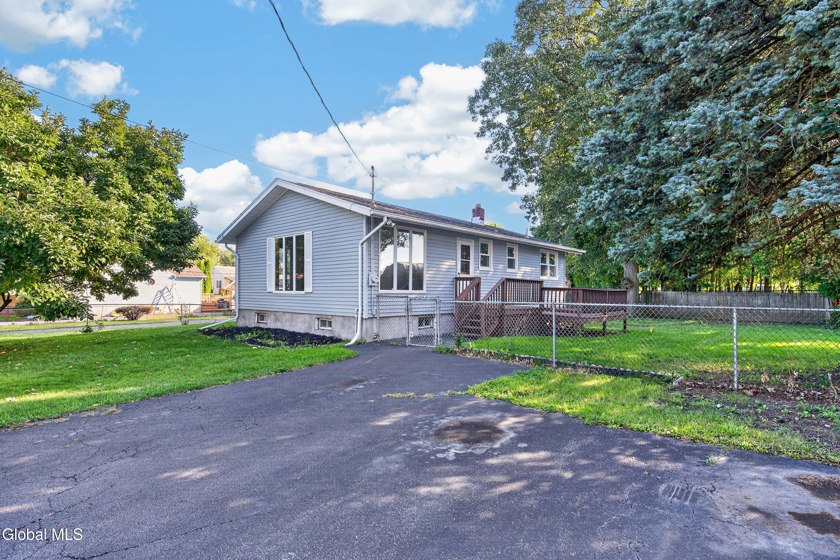 31 Massachusetts Avenue Rensselaer NY 12144