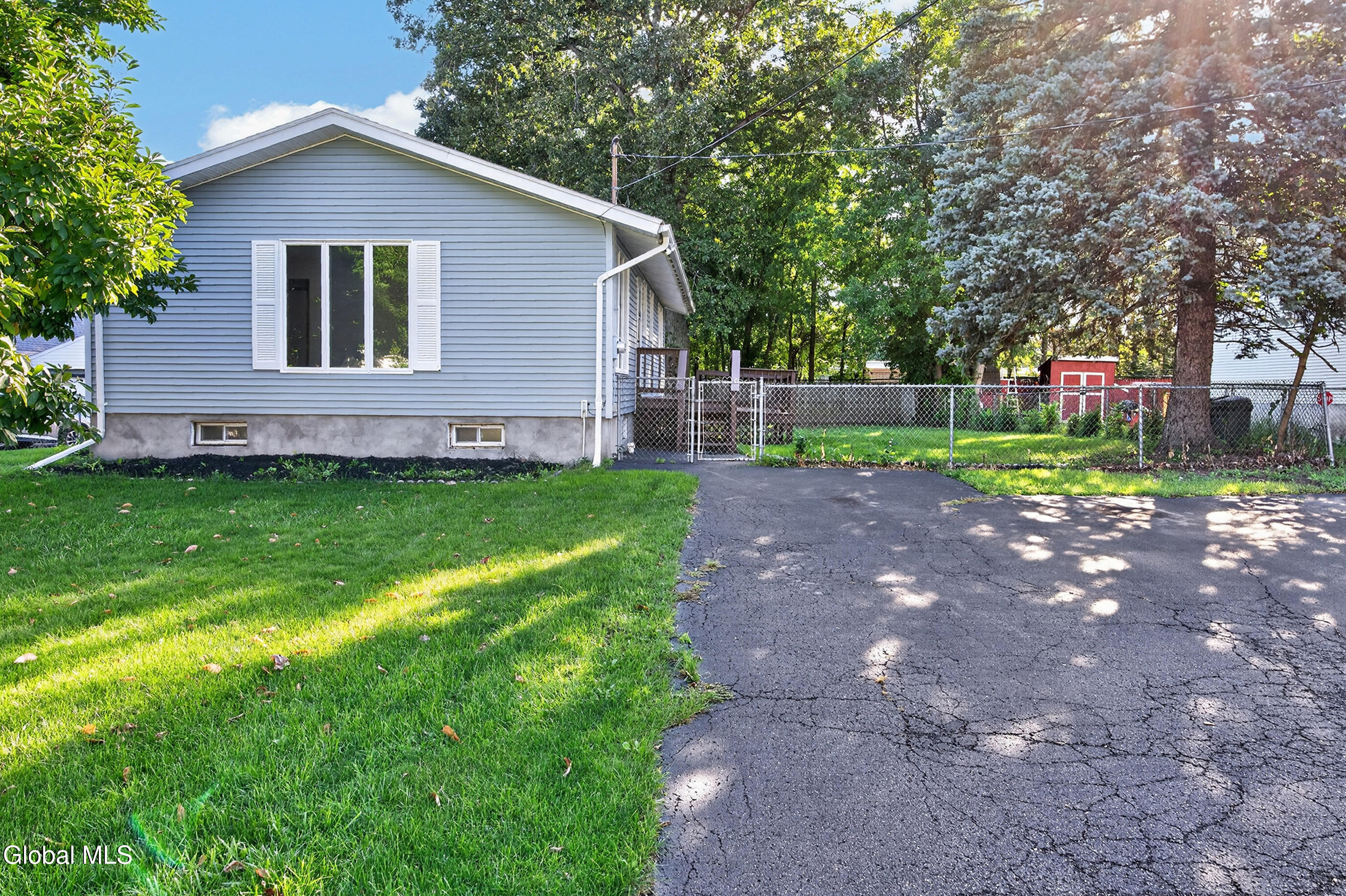 31 Massachusetts Avenue Rensselaer NY 12144