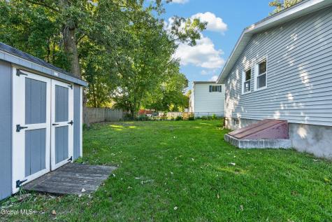 31 Massachusetts Avenue Rensselaer NY 12144