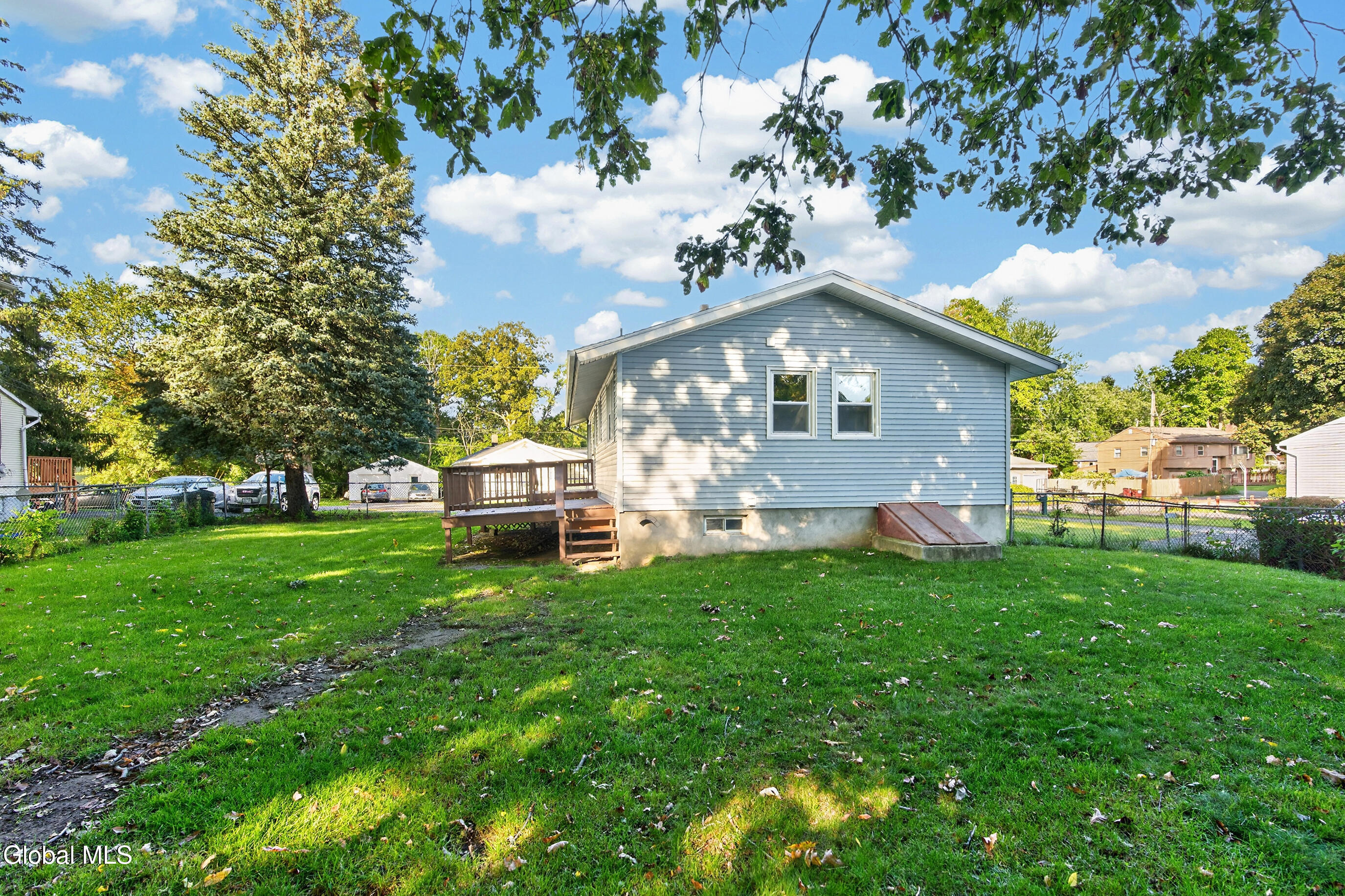 31 Massachusetts Avenue Rensselaer NY 12144