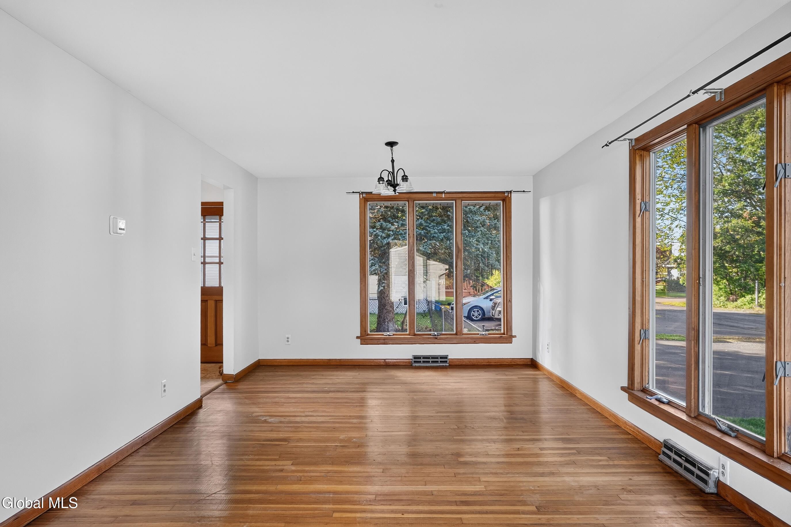 31 Massachusetts Avenue Rensselaer NY 12144