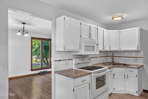 31 Massachusetts Avenue Rensselaer NY 12144