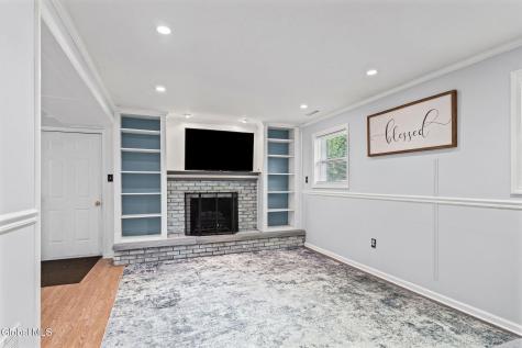 17 Ichabod Lane Ballston Spa NY 12020