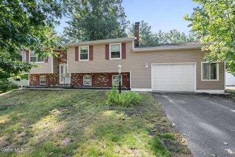 17 Ichabod Lane Ballston Spa NY 12020