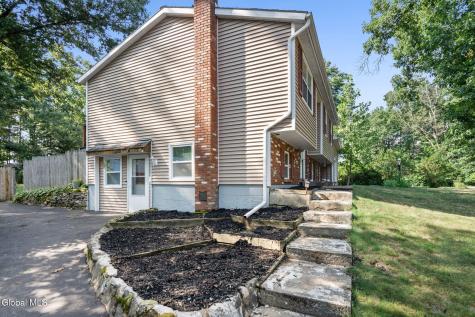 17 Ichabod Lane Ballston Spa NY 12020