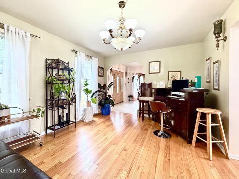 7 Ledgewood Drive Troy NY 12180