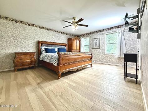 7 Ledgewood Drive Troy NY 12180