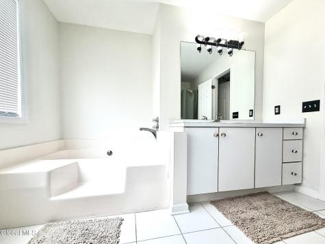 7 Ledgewood Drive Troy NY 12180
