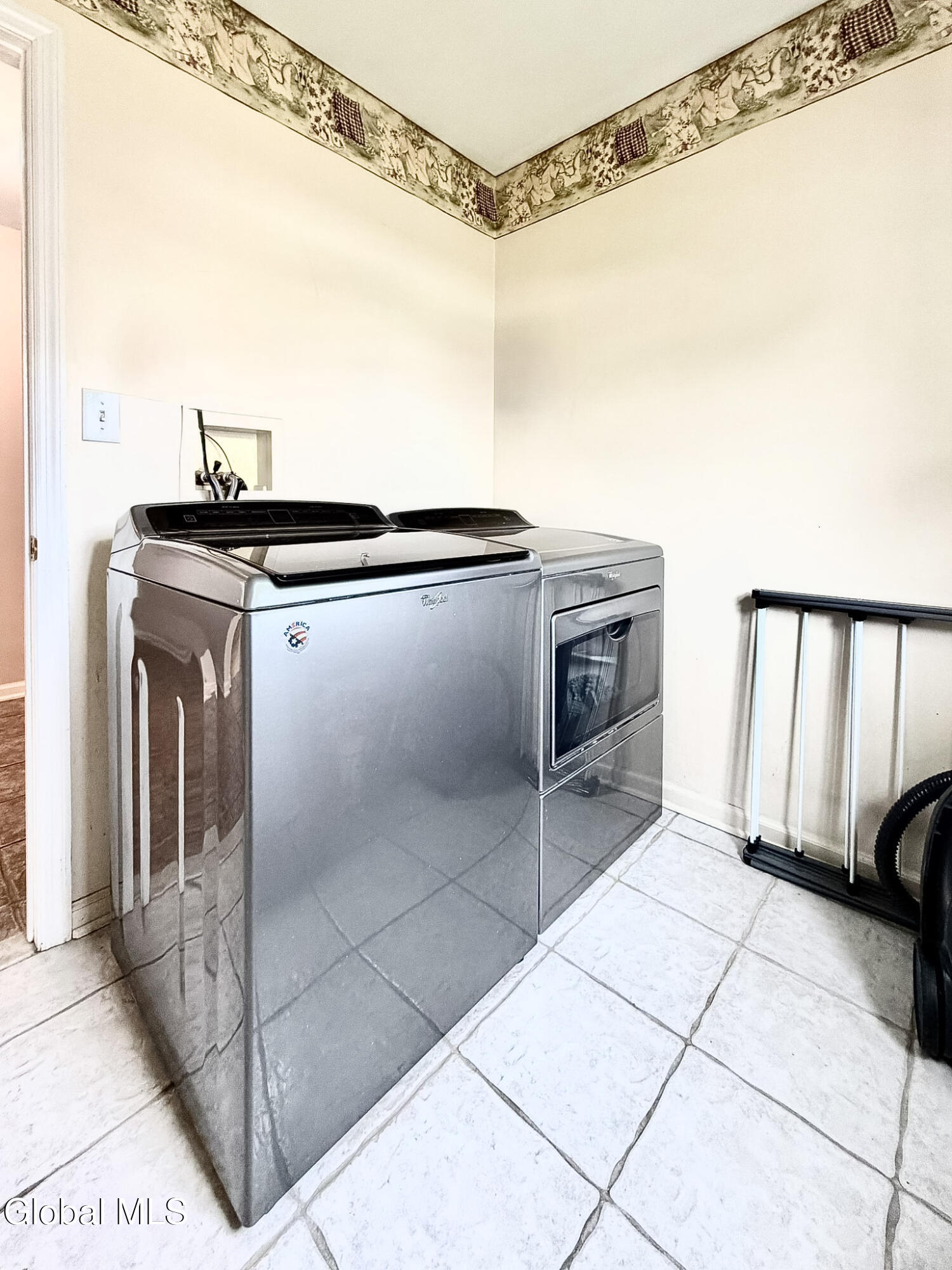 7 Ledgewood Drive Troy NY 12180
