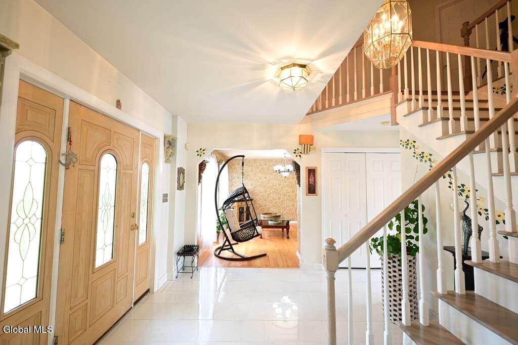 7 Ledgewood Drive Troy NY 12180
