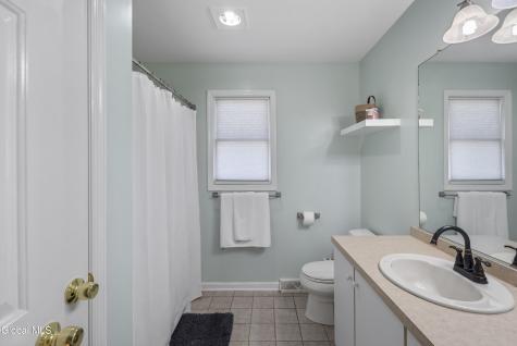7 Ledgewood Drive Troy NY 12180