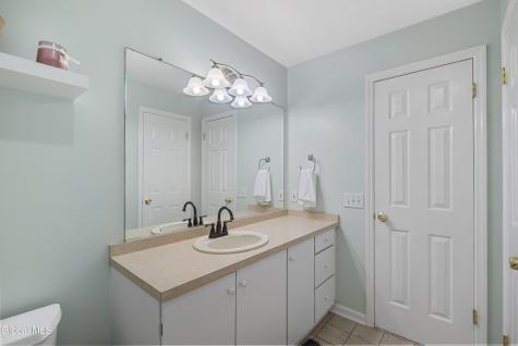 7 Ledgewood Drive Troy NY 12180