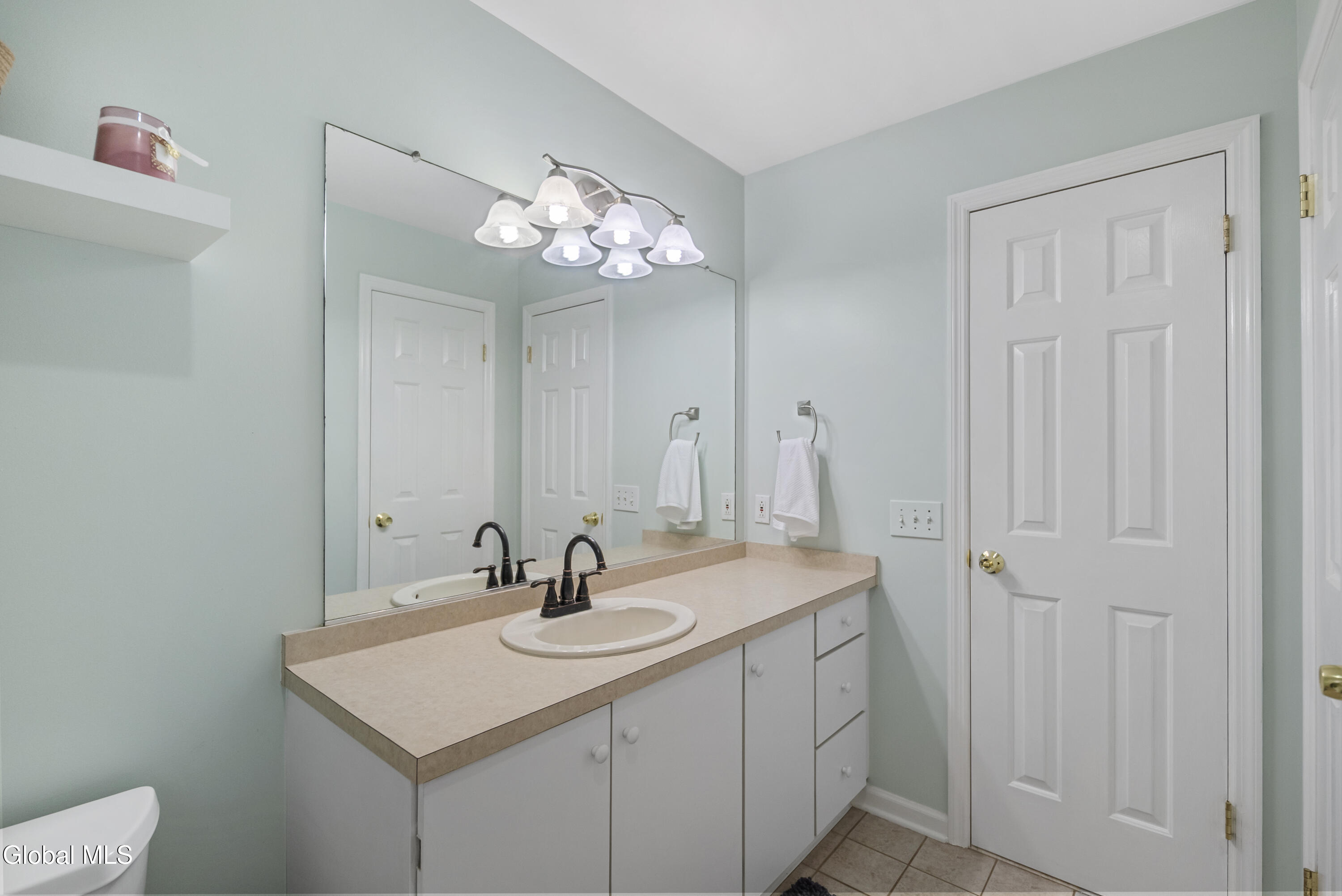7 Ledgewood Drive Troy NY 12180