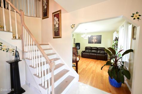 7 Ledgewood Drive Troy NY 12180