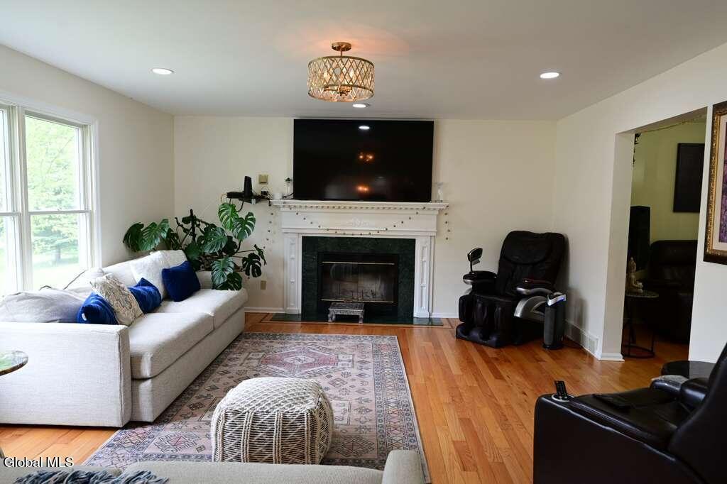 7 Ledgewood Drive Troy NY 12180