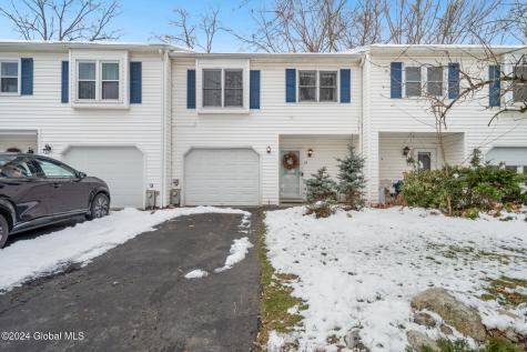 23 Clubhouse Drive Saratoga Springs NY 12866
