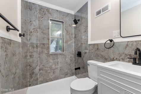 404 Shannon Street Schenectady NY 12306