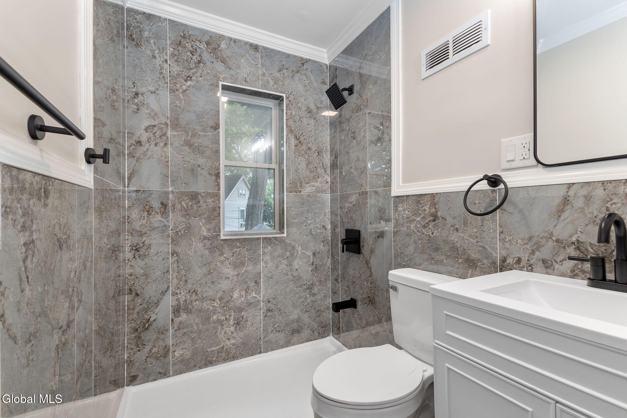 404 Shannon Street Schenectady NY 12306