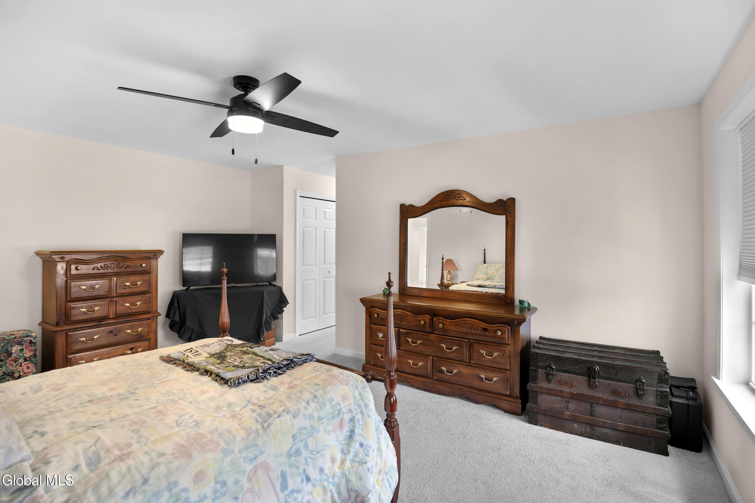 112 Diamond Place Schenectady NY 12306