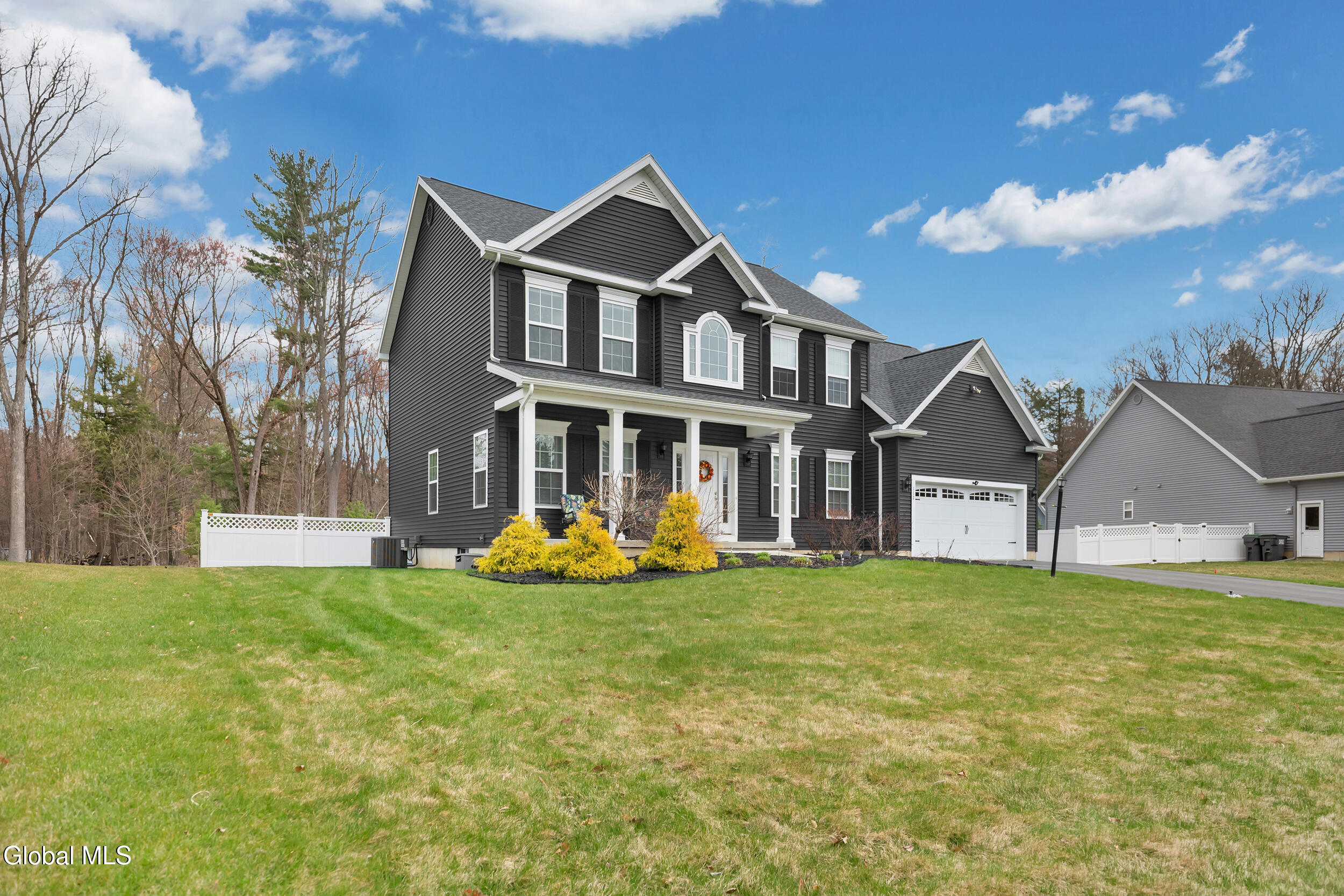 112 Diamond Place Schenectady NY 12306