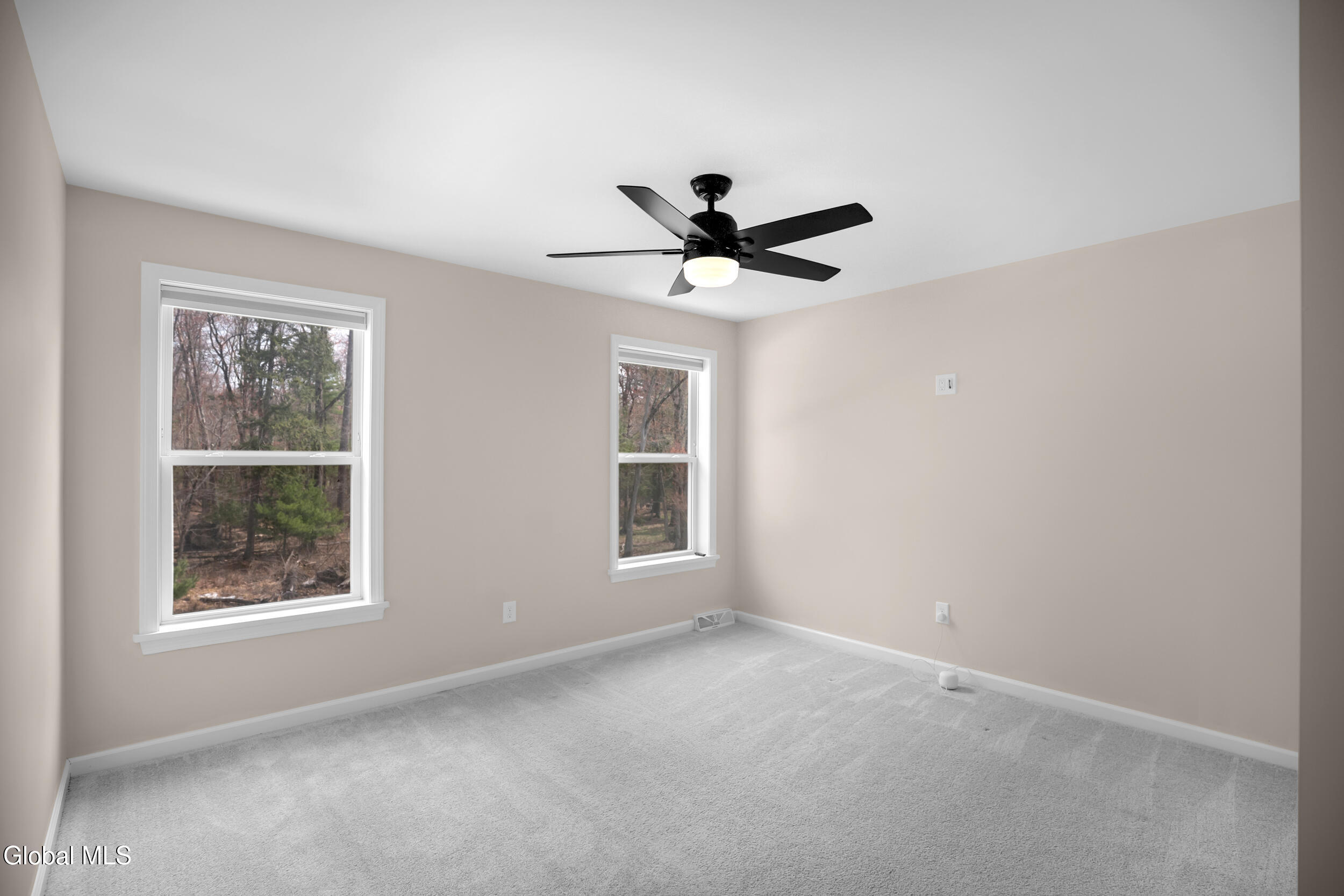 112 Diamond Place Schenectady NY 12306
