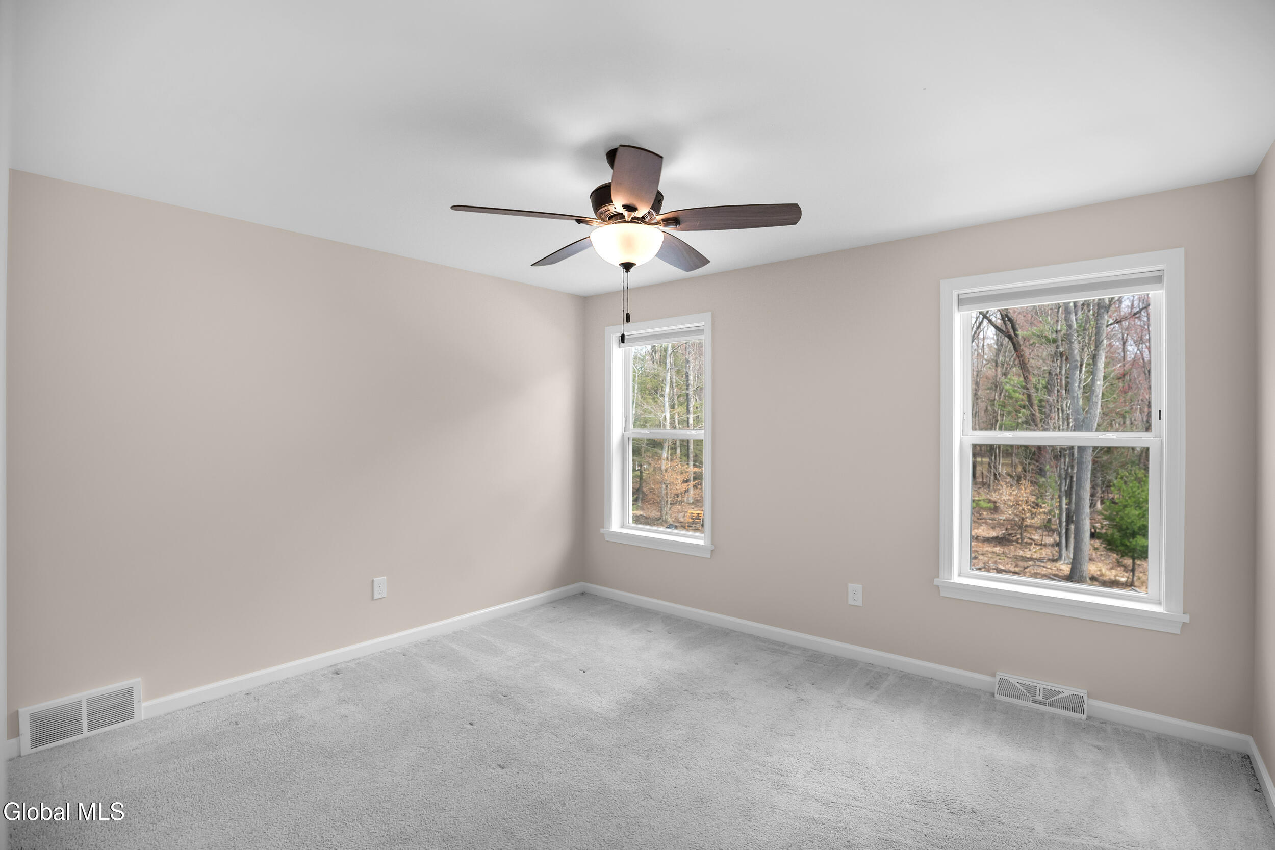 112 Diamond Place Schenectady NY 12306