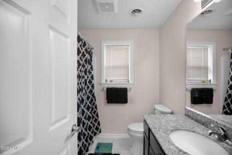 112 Diamond Place Schenectady NY 12306