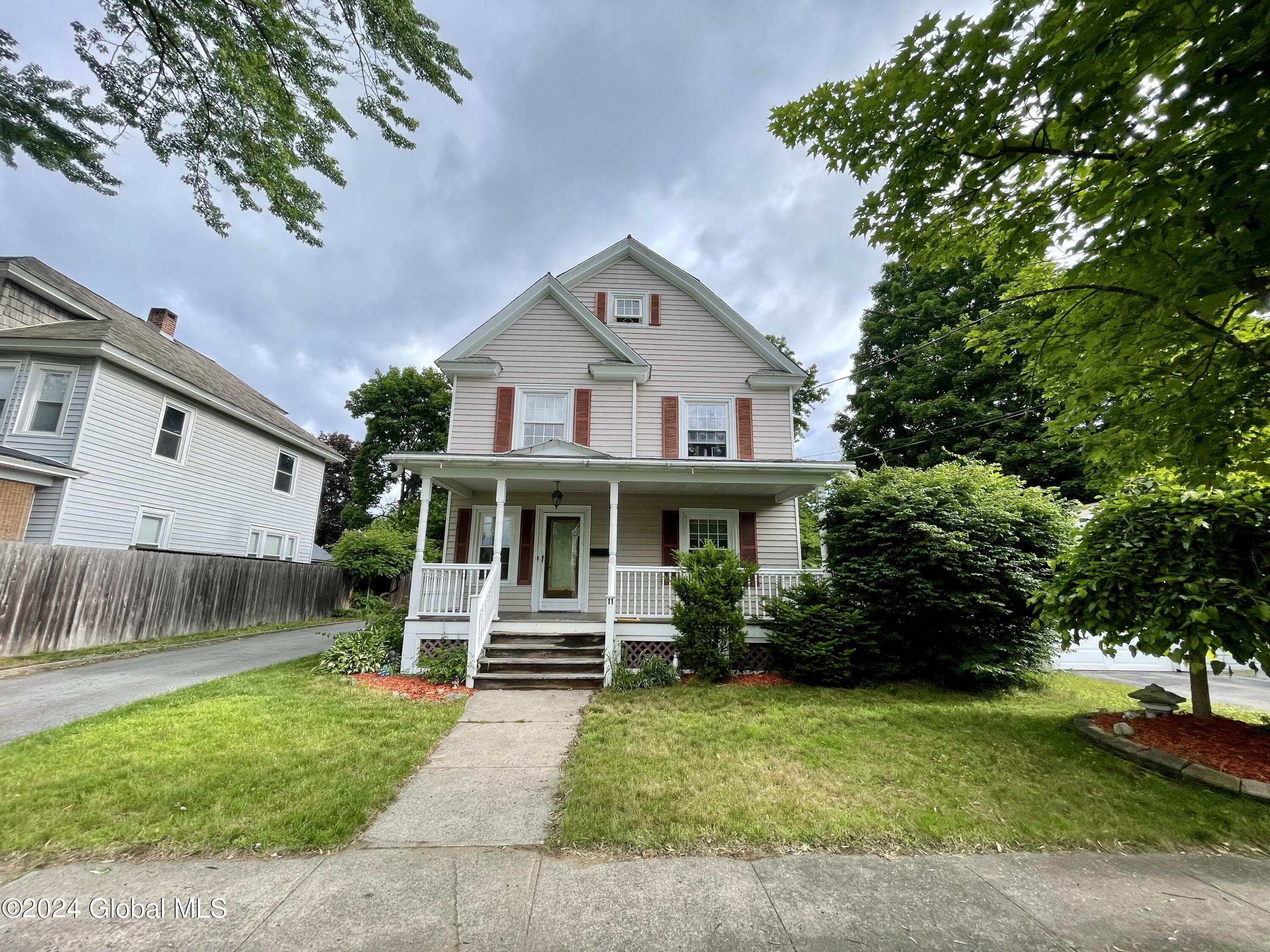 11 Stewart Avenue Glens Falls NY 12801