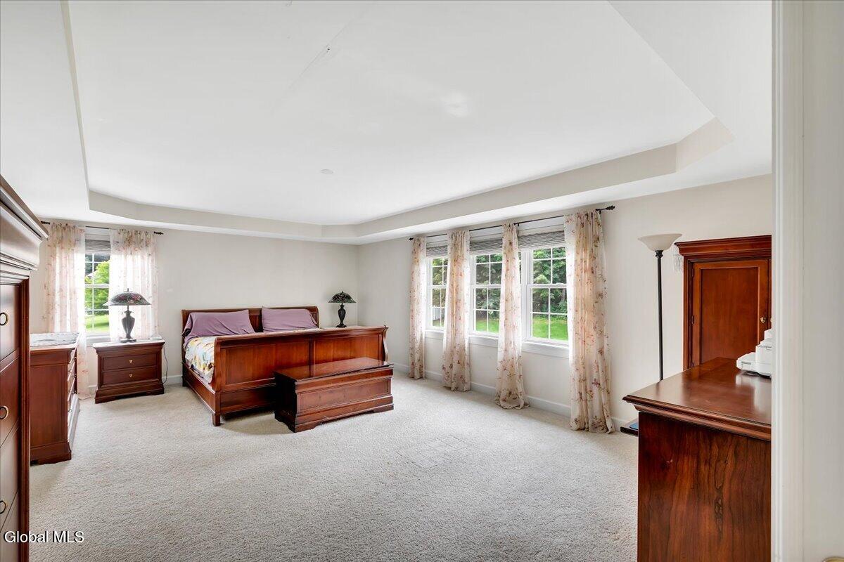 2 Brookhaven Lane East Greenbush NY 12061