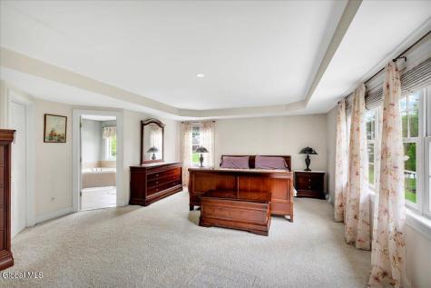 2 Brookhaven Lane East Greenbush NY 12061
