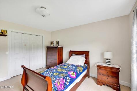 2 Brookhaven Lane East Greenbush NY 12061