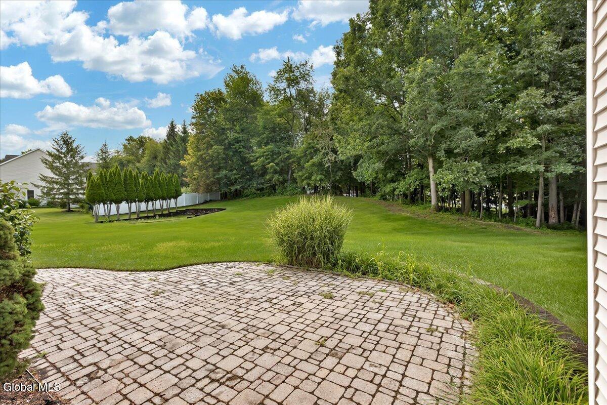 2 Brookhaven Lane East Greenbush NY 12061
