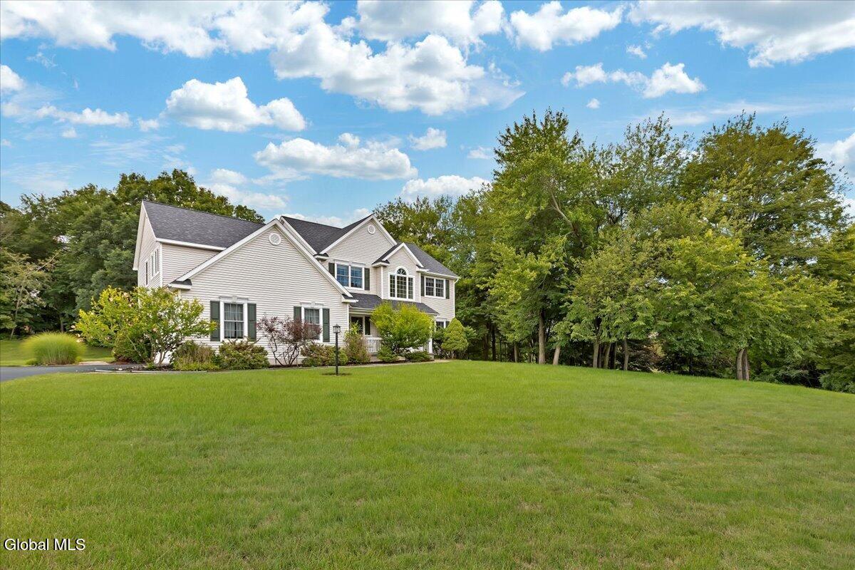 2 Brookhaven Lane East Greenbush NY 12061