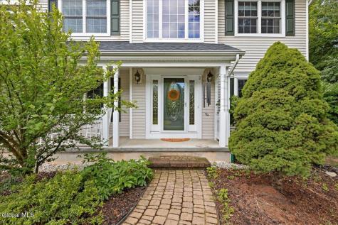 2 Brookhaven Lane East Greenbush NY 12061