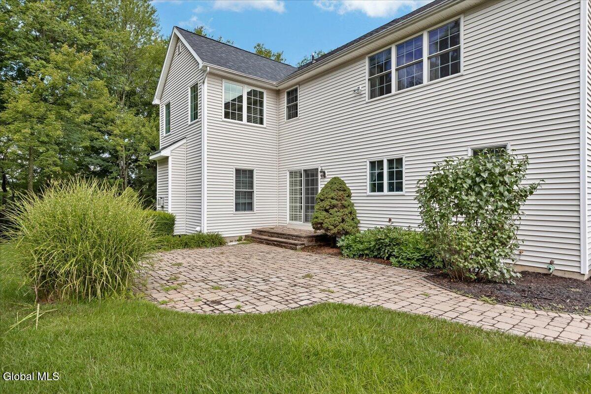 2 Brookhaven Lane East Greenbush NY 12061