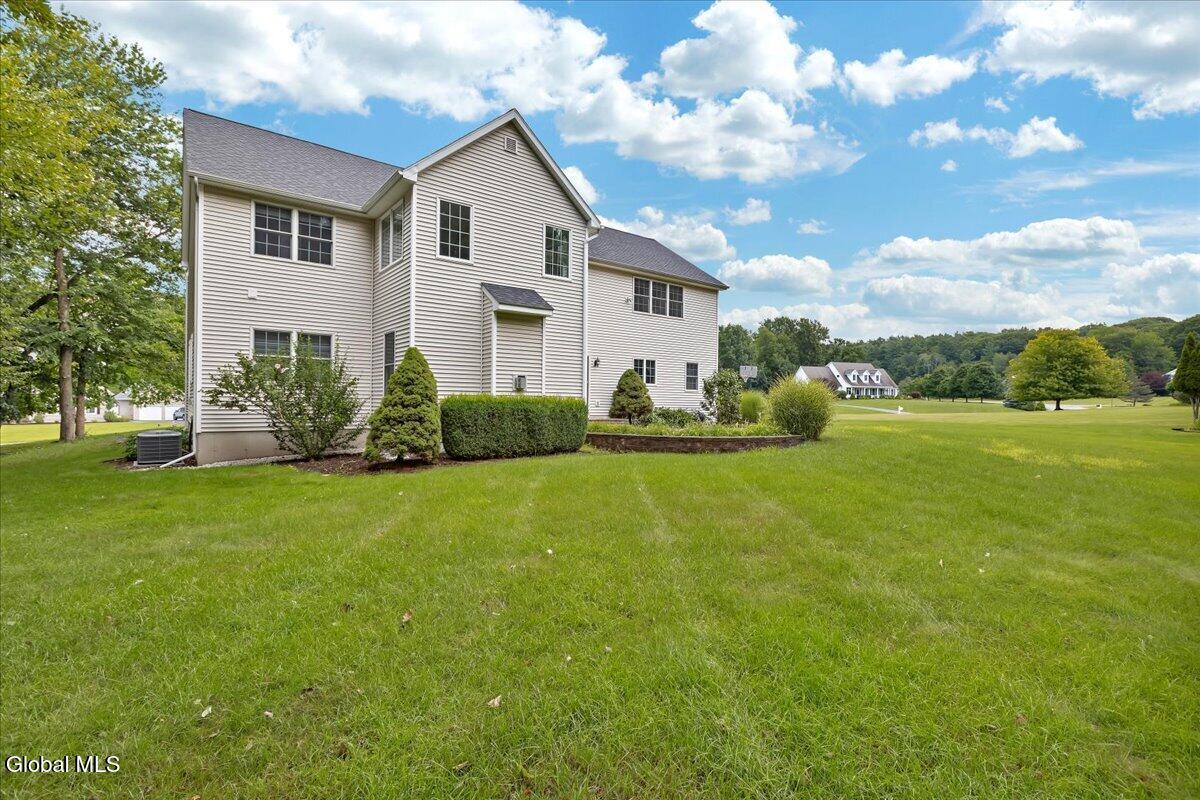 2 Brookhaven Lane East Greenbush NY 12061