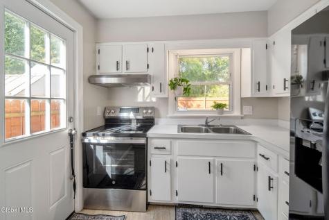 54 Eliot Avenue Albany NY 12203