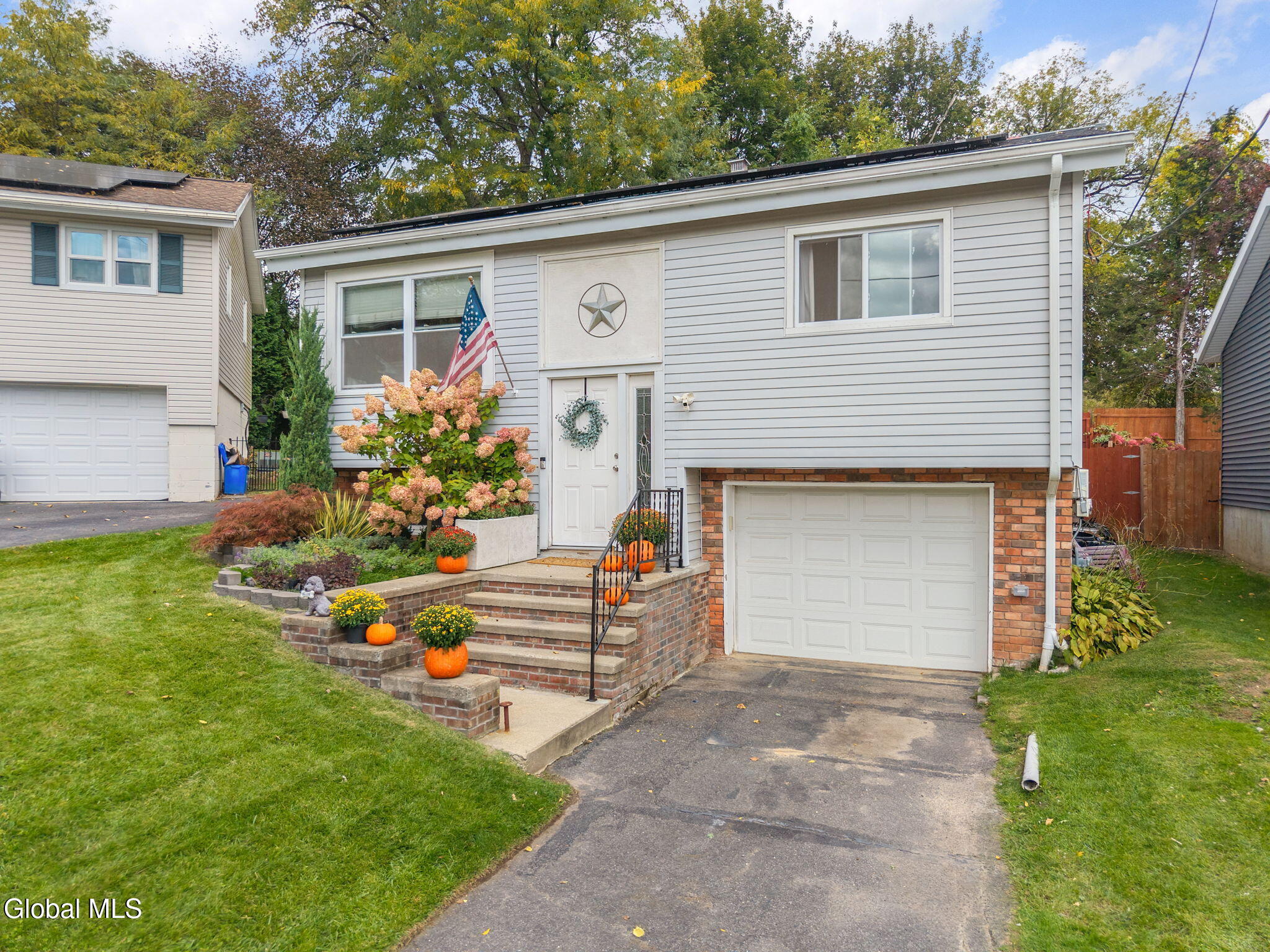 54 Eliot Avenue Albany NY 12203