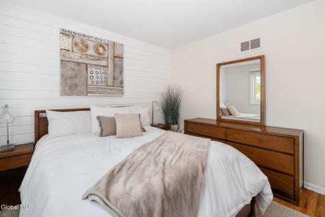 54 Eliot Avenue Albany NY 12203