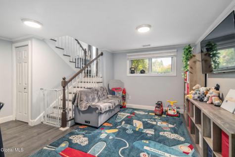 54 Eliot Avenue Albany NY 12203