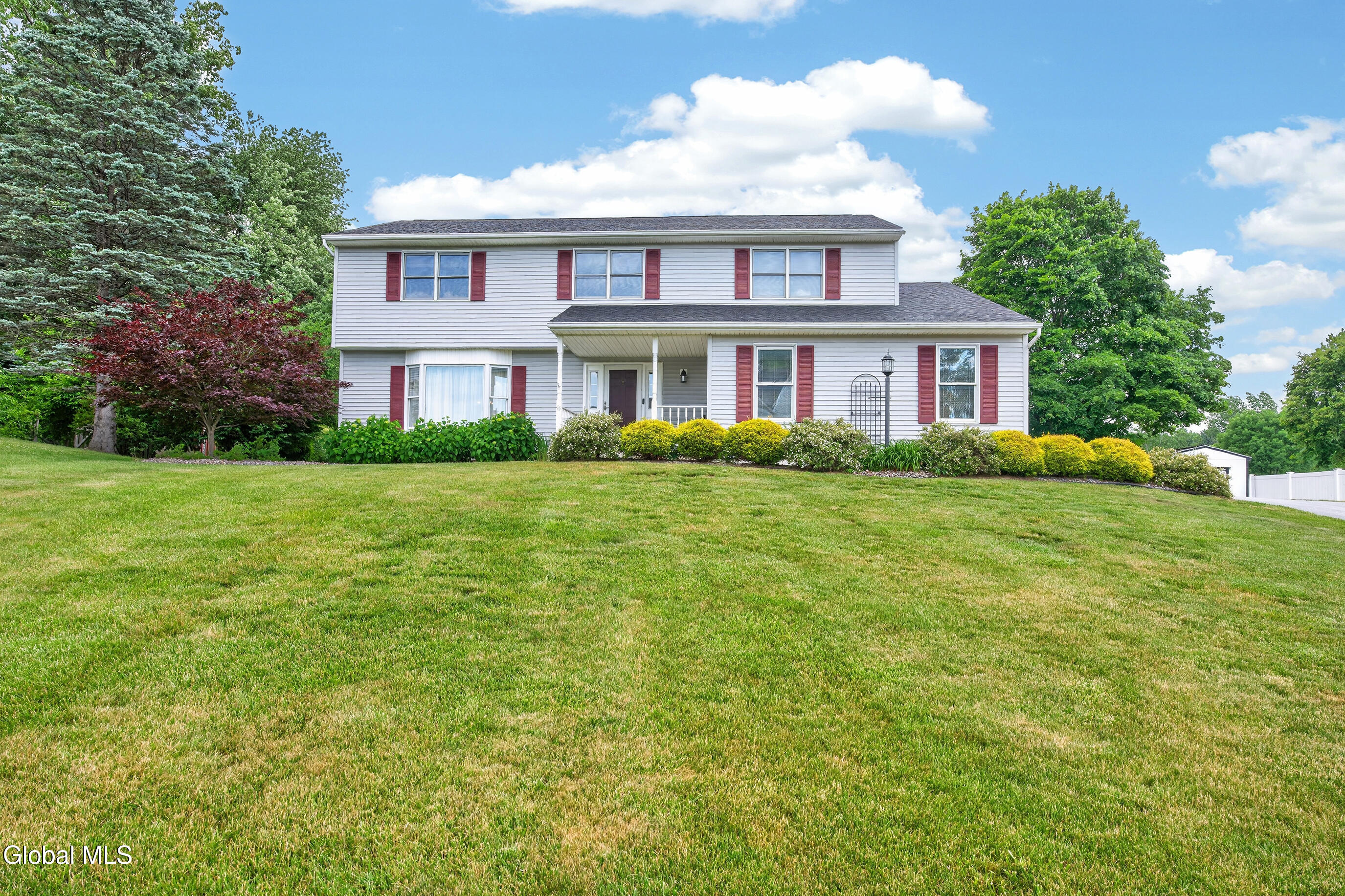 44 Mallard Road Glenmont NY 12077