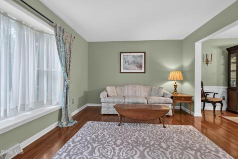 44 Mallard Road Glenmont NY 12077