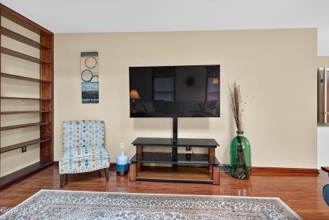 44 Mallard Road Glenmont NY 12077
