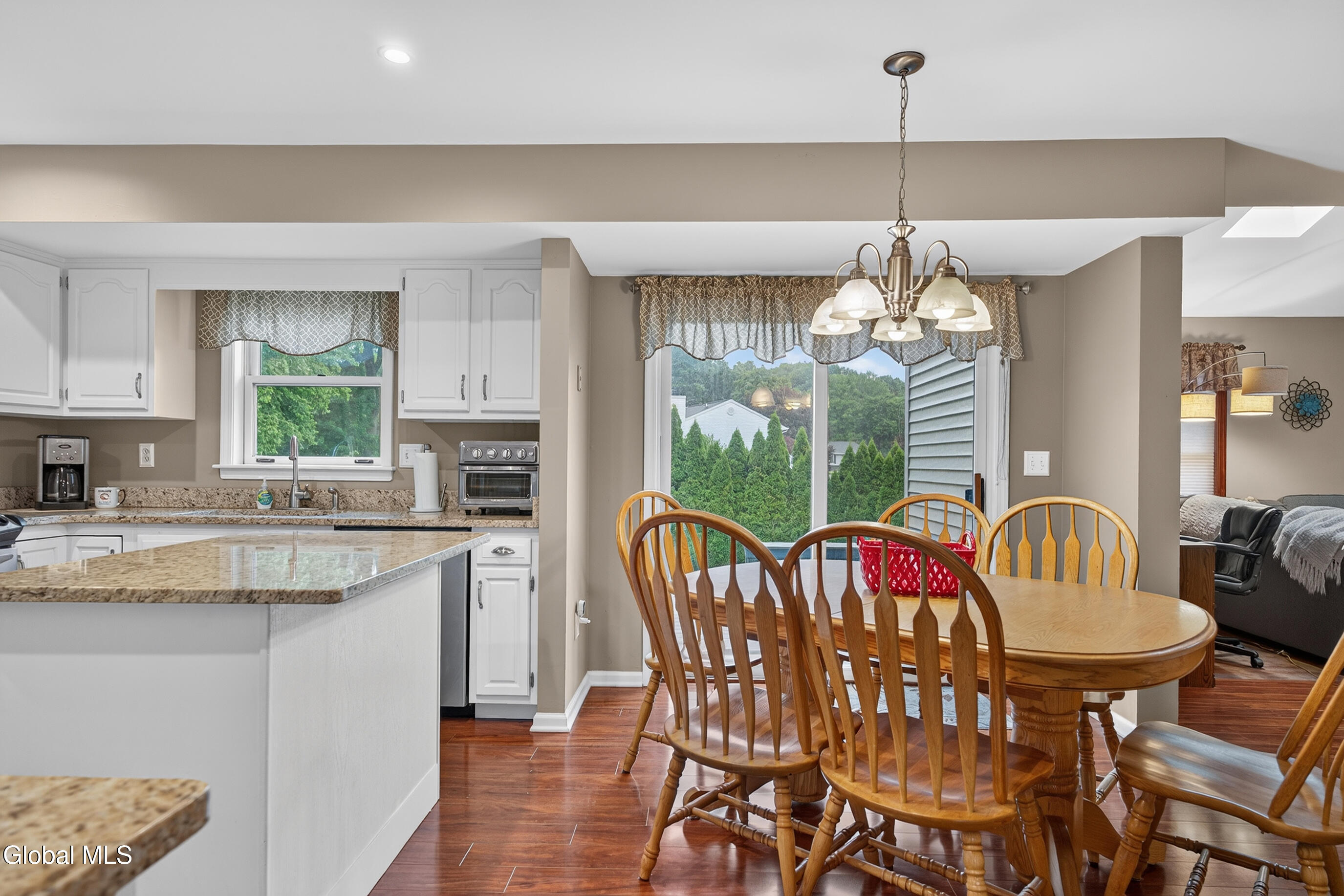 44 Mallard Road Glenmont NY 12077